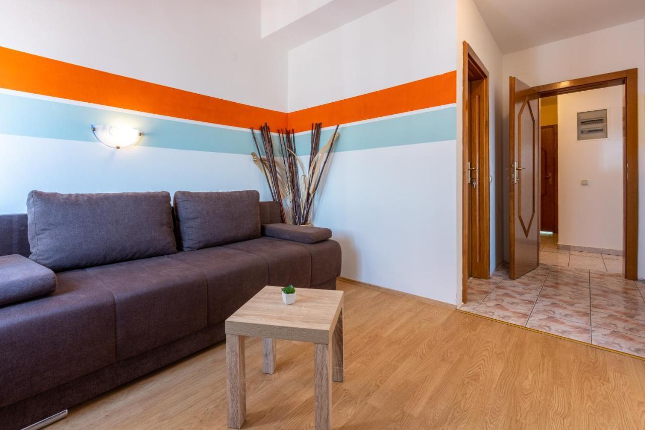 Apartments Antonija Crikvenica Exterior photo